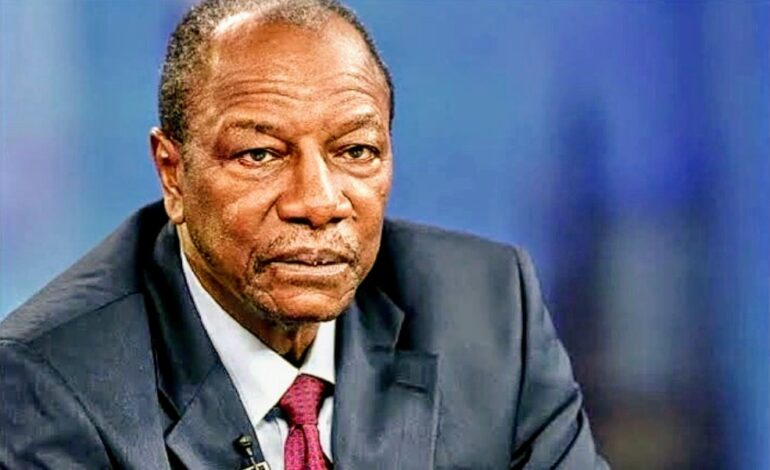  GUINEA COUP: GUINEA PRESIDENT CAPTURED, SOLDIERS DISSOLVE GOVERNMENT