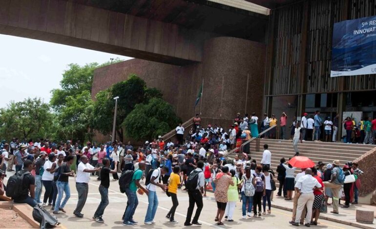  SA COURT DECLARES SCRAPPING OF AFRIKAANS IN TEACHING UNCONSTITUTIONAL