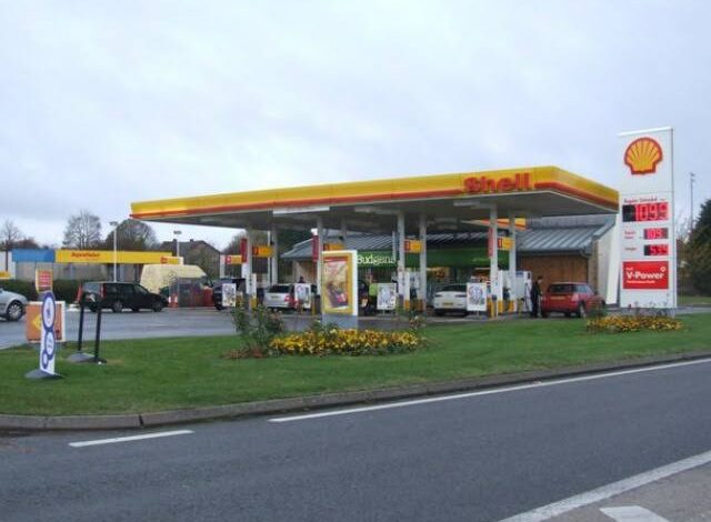  OIL GIANT SHELL SAYS NO WORRIES AMID COMMUNITY CALLS FOR REPARATION