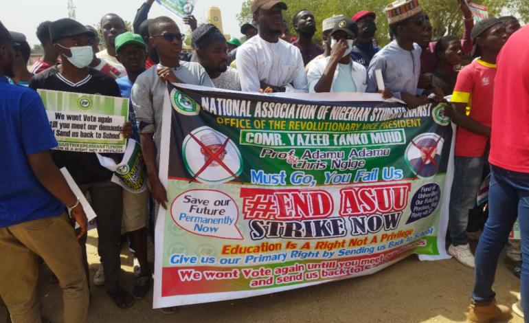  NIGERIAN UNIVERSITY STUDENTS STAGE PROTESTS OVER ONGOING STRIKE