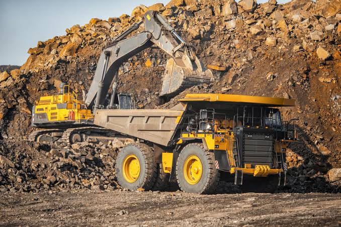  ZIMBABWE’S MINING INDUSTRY SEES $10B FUNDING SHORTFALL