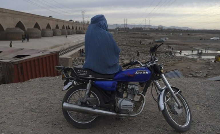  AFGHANISTAN: TALIBAN CURB DRIVING LICENCES FOR WOMEN
