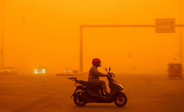  SANDSTORM HITS IRAQ, THOUSANDS HOSPITALISED WITH BREATHING PROBLEMS