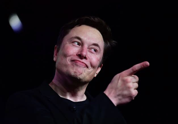  MUSK TO TWITTER STAFF: WORK HARD OR QUIT
