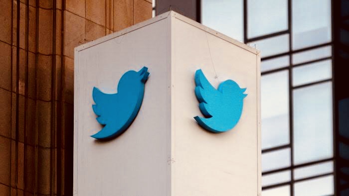  MUSK AUCTIONS TWITTER HQ ITEMS, BIRD FETCHES $100,000