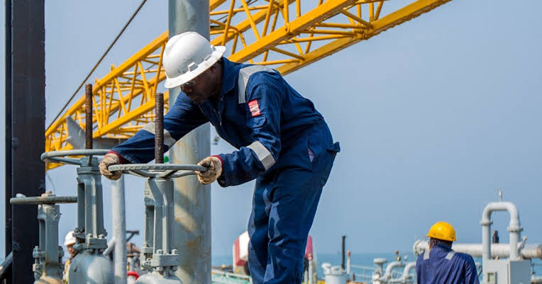 INDIA SHUNS U.S. CRUDE, TURNS TO NIGERIAN & MIDDLE EAST OIL SUPPLIES