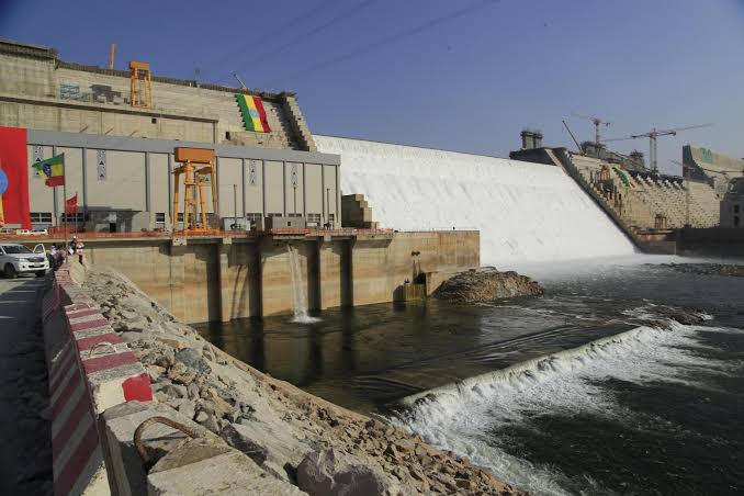  ETHIOPIA OFFICIALLY UNVEILS AFRICA’S LARGEST HYDROELECTRIC DAM AMID CELEBRATION AND REGIONAL TENSIONS